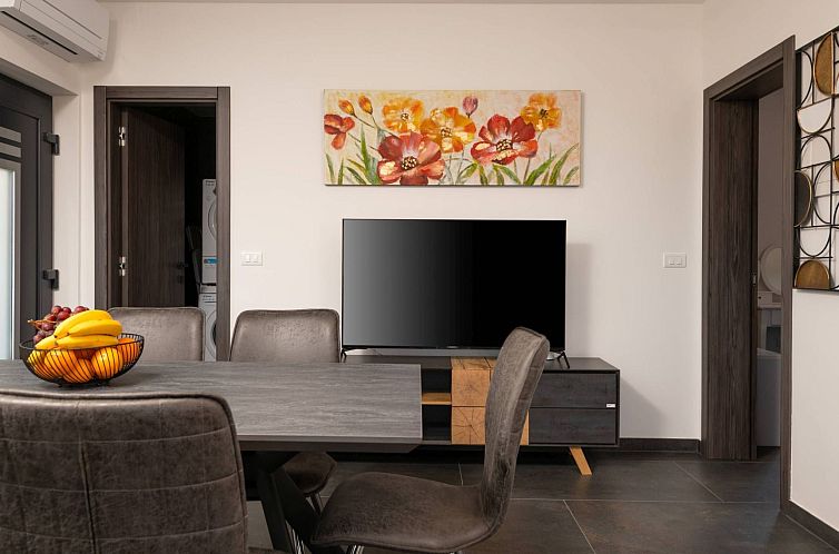 Vakantiehuis 4 SZ mit Bad en suite Pool und Sommerküche
