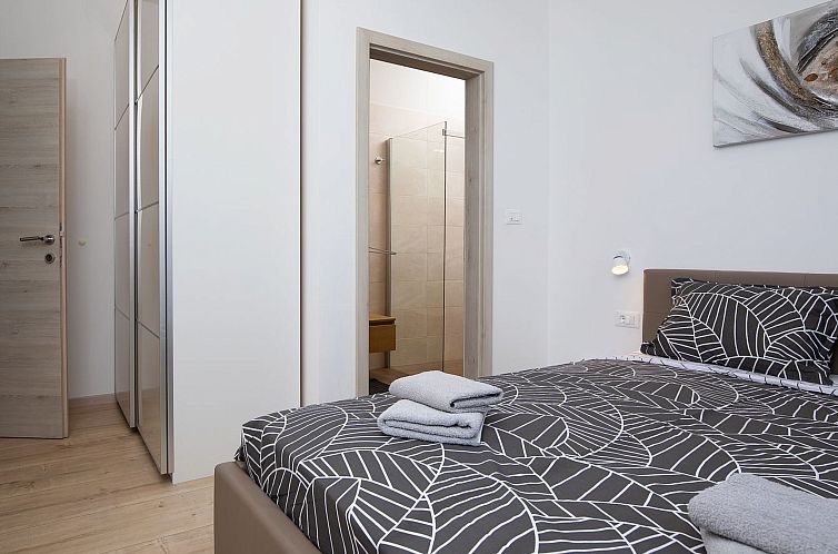 Vakantiehuis in Pomer mit Parkplatz