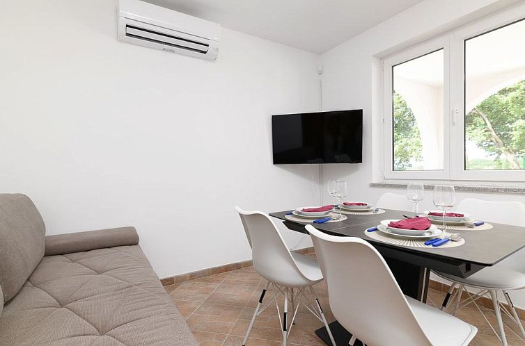 Vakantiehuis Charmantes Ferienhaus in Medulin, mit Pool...