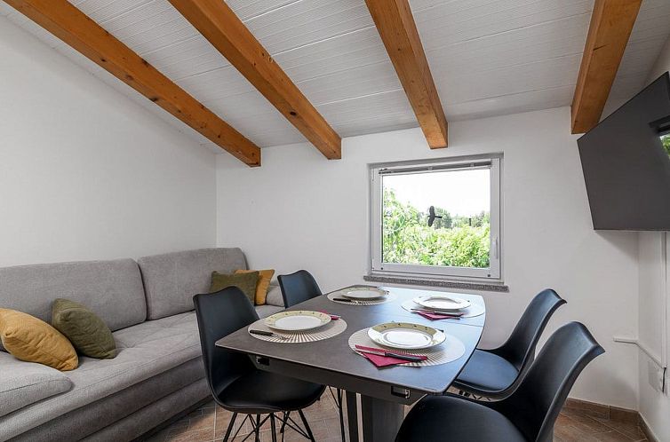 Vakantiehuis Charmantes Ferienhaus in Medulin, mit Pool...