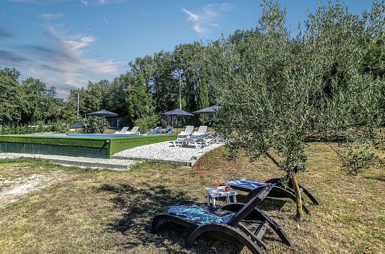 Vakantiehuis Charmantes Ferienhaus in Medulin, mit Pool...