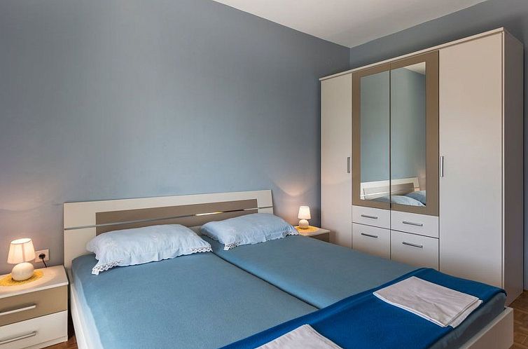 Appartement Geräumige Wohnung in Medulin mit privatem Parkp