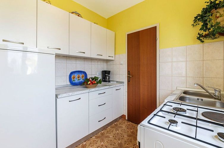 Appartement Geräumige Wohnung in Medulin mit privatem Parkp