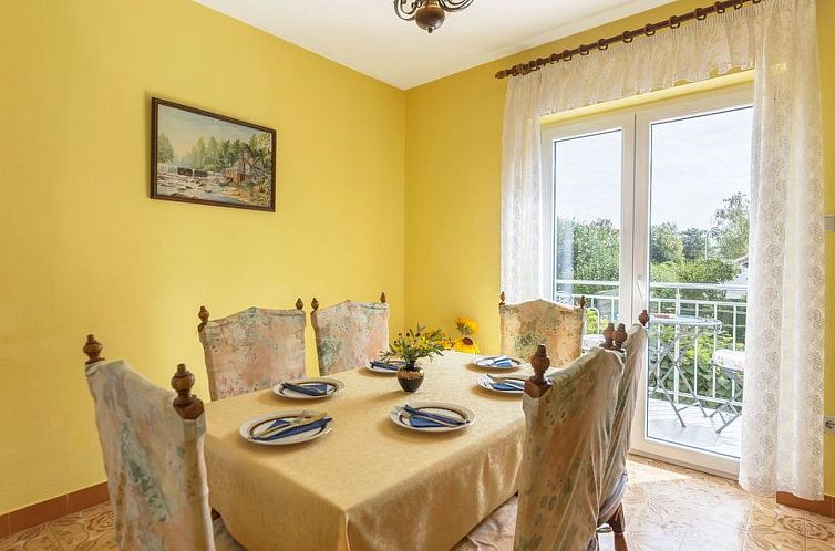 Appartement Geräumige Wohnung in Medulin mit privatem Parkp