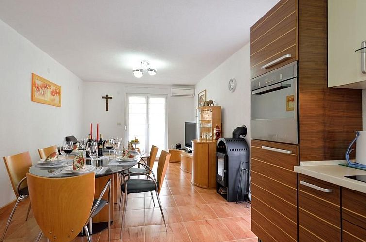 Vakantiehuis Ferienvilla "Posesi Dujak"