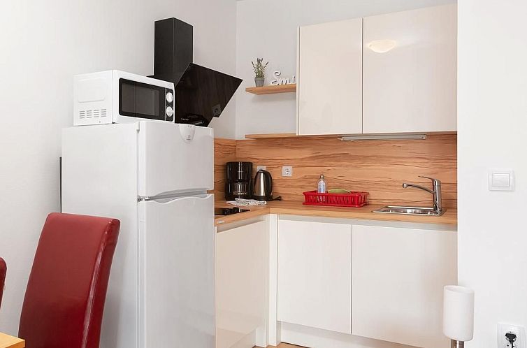 Appartement in Medulin mit Garten, Terrasse und Grill