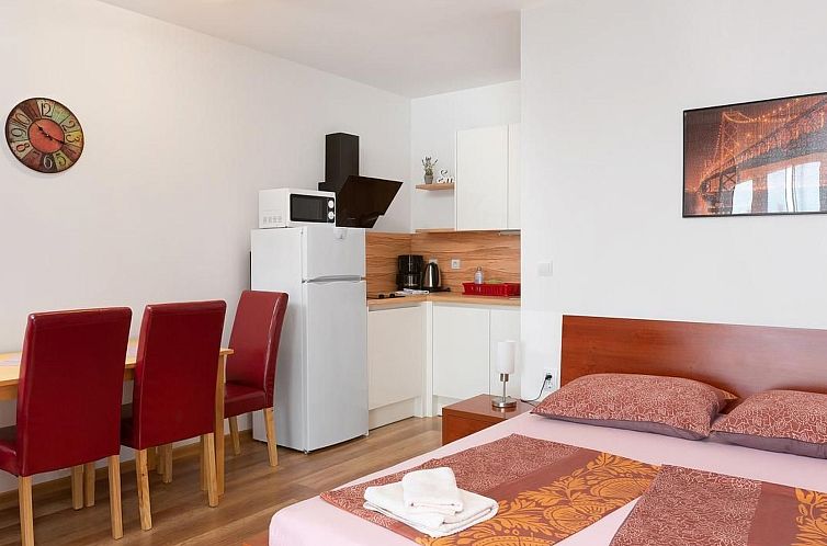 Appartement in Medulin mit Garten, Terrasse und Grill