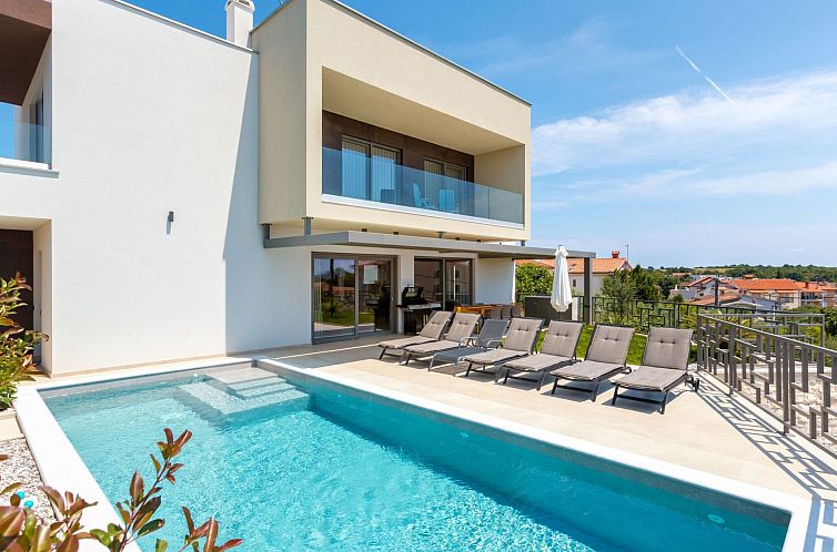 Vakantiehuis Ferienvilla "Villa Suenos" mit privatem Pool