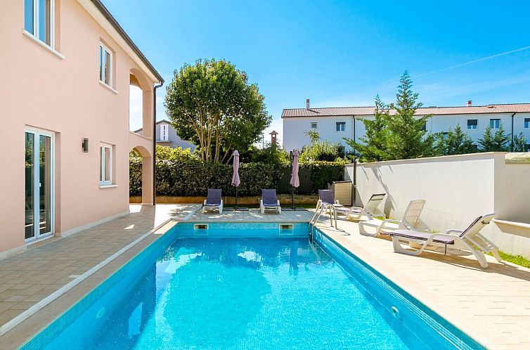 Vakantiehuis "Suzy" mit privatem Pool