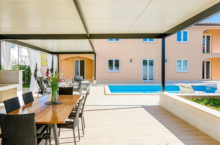 Vakantiehuis "Suzy" mit privatem Pool