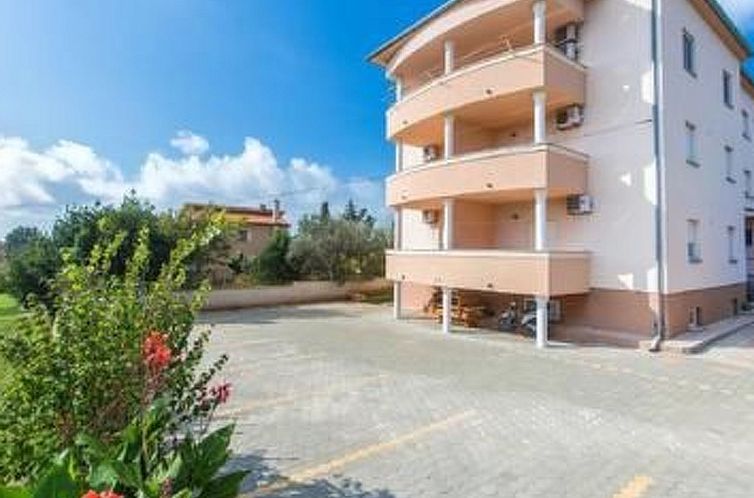 Appartement Wohnung "Cukon" mit Balkon