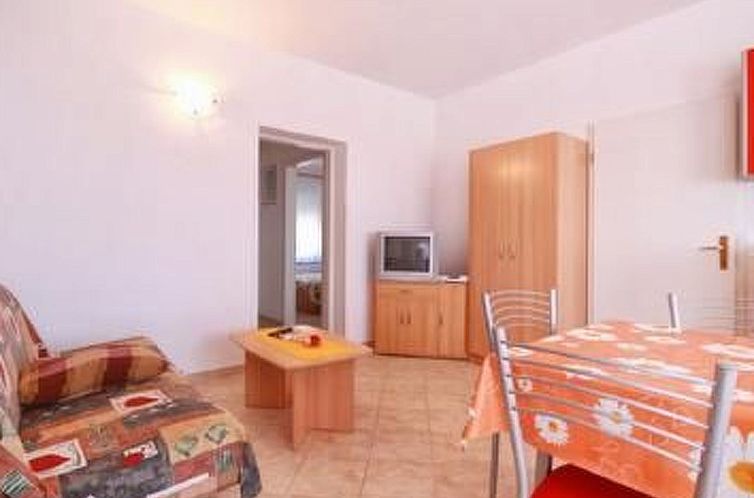 Appartement Wohnung "Cukon" mit Balkon