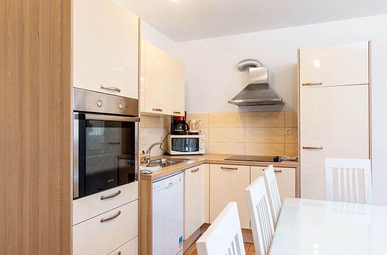 Appartement "Dragan 2" mit Balkon