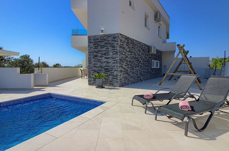 Vakantiehuis Villa White Memory