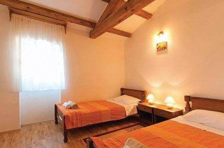 Vakantiehuis in Radići mit Privatem Pool