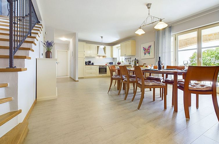 Vakantiehuis Luxuriöse Villa mit Schwimmbad und großem Gar