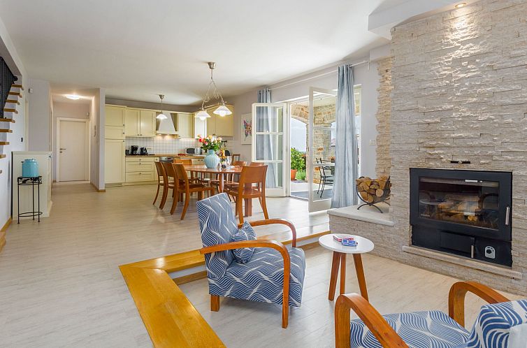 Vakantiehuis Villa mit Pool, Garten und Sommerküche