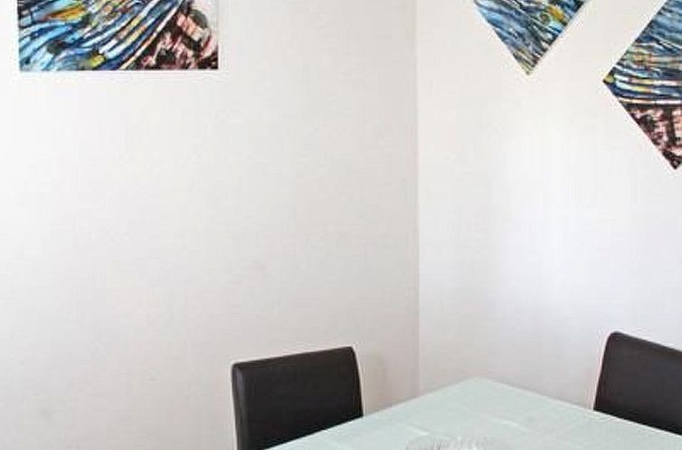 Appartement Wohnung im ersten Stock mit Blick aufs Wasser