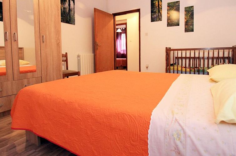 Appartement mit Terrasse