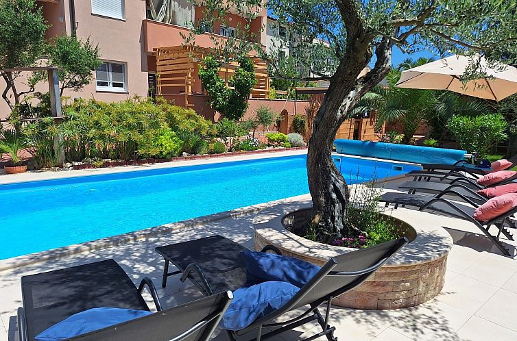 Appartement Urlaub mit Kindern-Ferienwohnung mit Pool