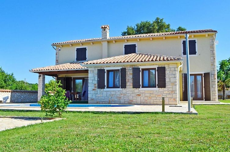 Vakantiehuis Gemütliches Ferienhaus in Medulin mit Großer 