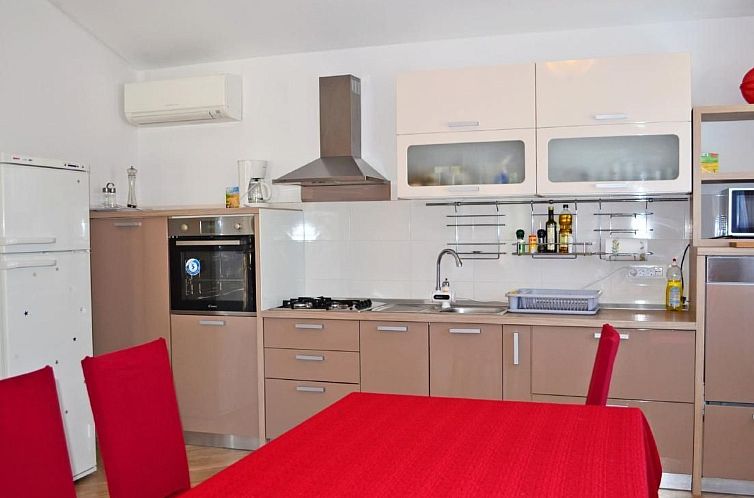 Vakantiehuis Gemütliches Ferienhaus in Medulin mit Großer 