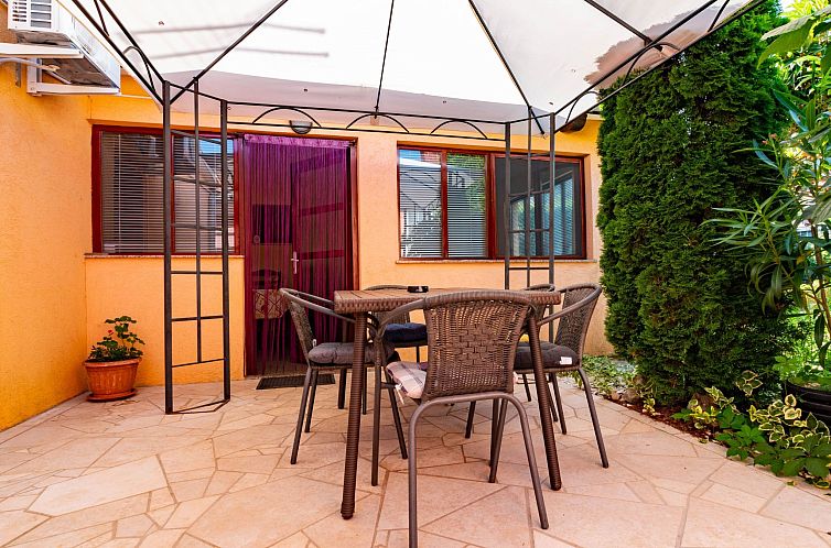 Appartement Apartment "Arijana2" mit privater Terrasse