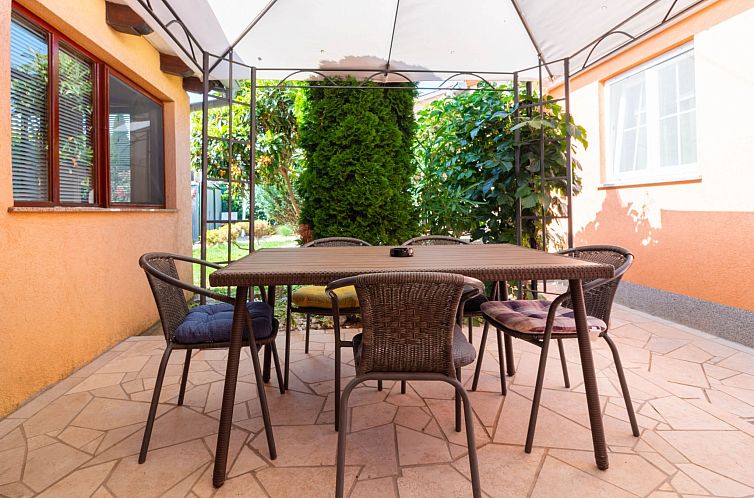 Appartement Apartment "Arijana2" mit privater Terrasse