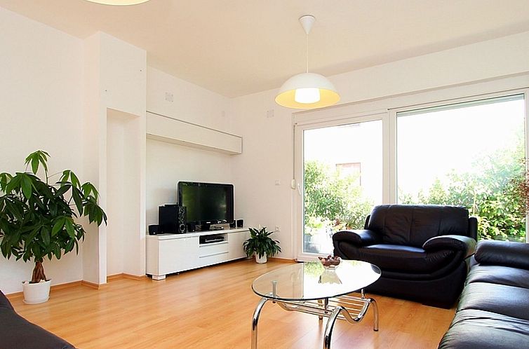 Appartement Wohnung mit privatem Garten