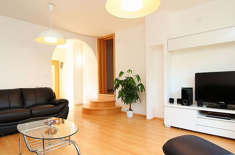 Appartement Wohnung mit privatem Garten