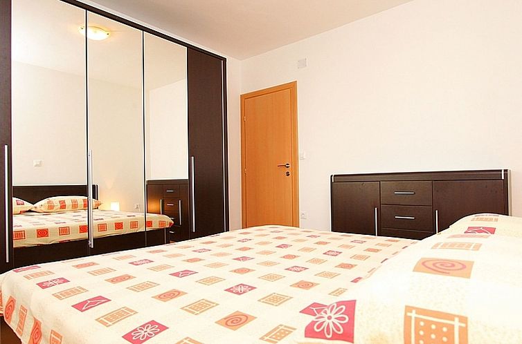 Appartement Wohnung mit privatem Garten