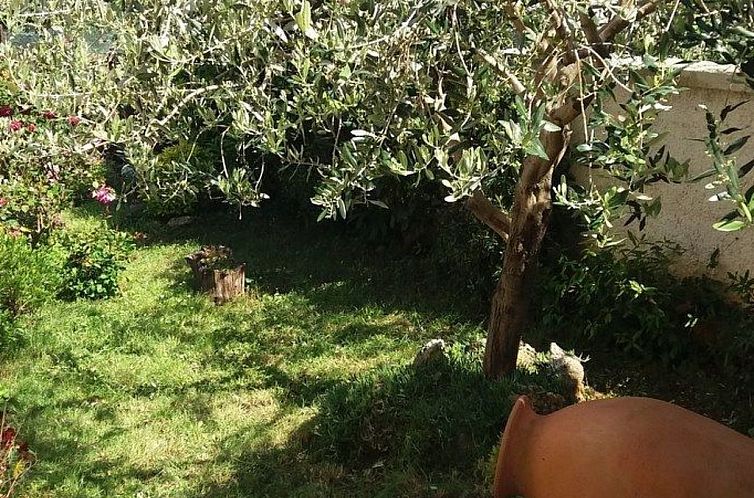Appartement Wohnung mit privatem Garten