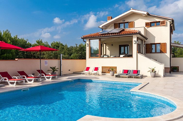 Unterkunft 1011595 - Ferienhaus Istrien - Vakantiehuis Nettes Ferienhaus in Pomer mit Privatem Pool