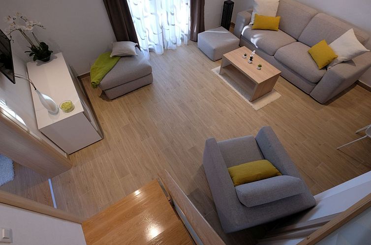 Vakantiehuis Nettes Ferienhaus in Pomer mit Privatem Pool
