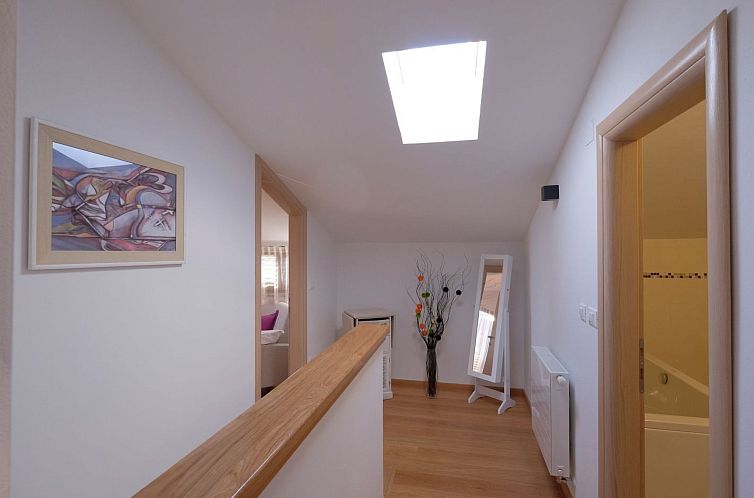 Vakantiehuis Nettes Ferienhaus in Pomer mit Privatem Pool