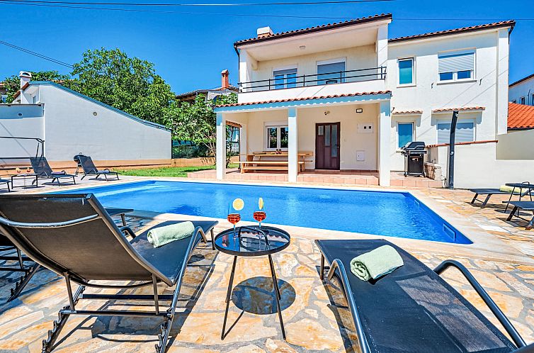 Unterkunft 1011597 - Ferienhaus Istrien - Vakantiehuis Villa mit Garten, Grill und Terrasse