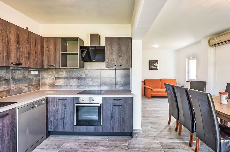 Vakantiehuis Villa mit Garten, Grill und Terrasse