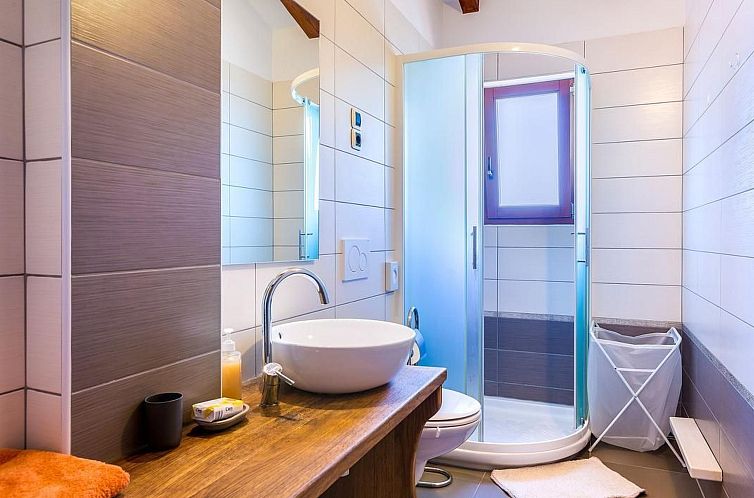Vakantiehuis Ferienvilla "Vanja" mit privatem Pool