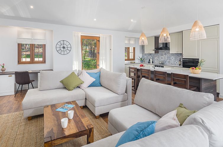 Vakantiehuis Luxury Beachside Villa Porto Bus