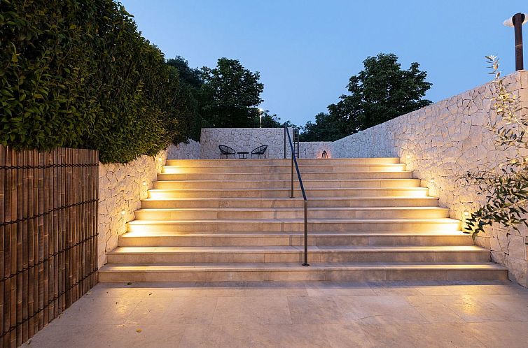 Vakantiehuis Perfektes Ferienhaus in Bale mit Privatem Pool