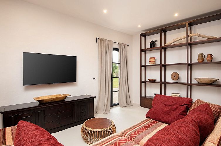 Vakantiehuis Perfektes Ferienhaus in Bale mit Privatem Pool