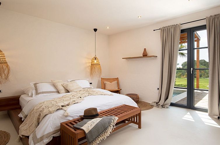 Vakantiehuis Perfektes Ferienhaus in Bale mit Privatem Pool