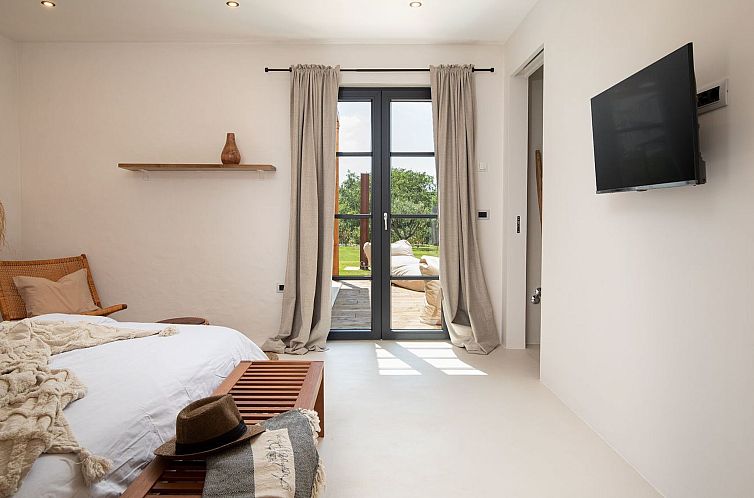 Vakantiehuis Perfektes Ferienhaus in Bale mit Privatem Pool