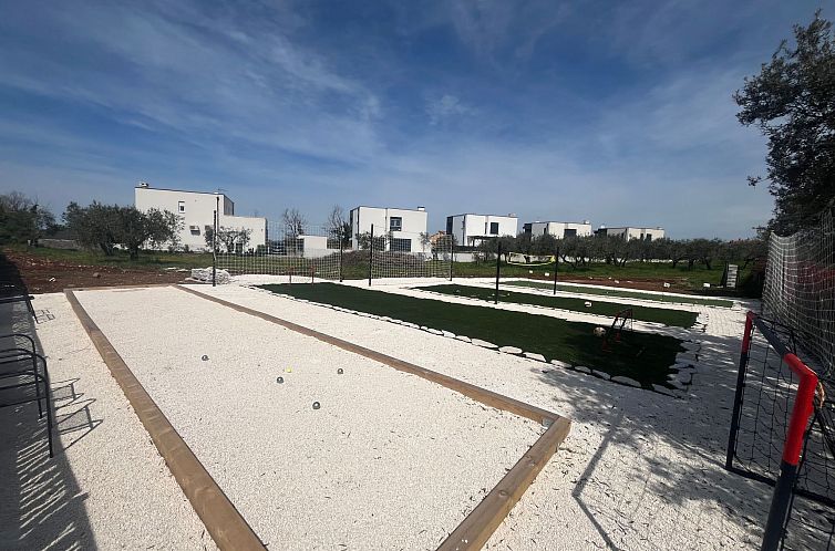 Vakantiehuis mit privatem beheiztem Schwimmbad