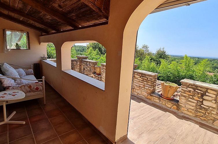 Vakantiehuis Ruhiggelegene Villa mit eigenem Tennisplatz und