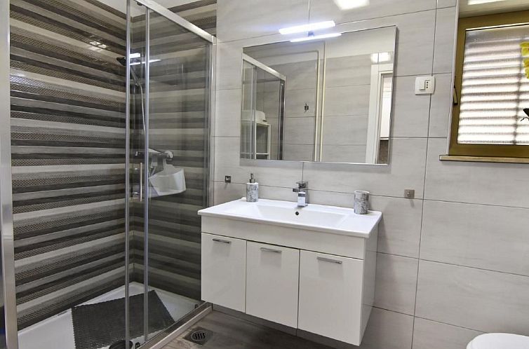 Appartement in Murine mit Großer Terrasse