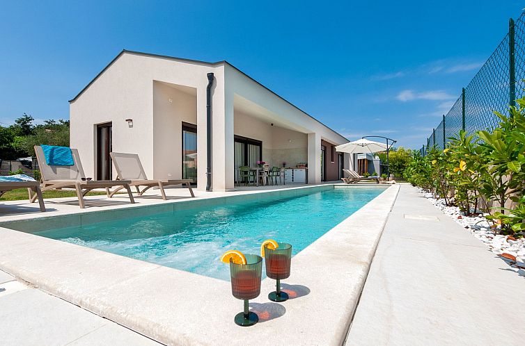 Unterkunft 10116617 - Ferienhaus Istrien - Vakantiehuis Echo villa, Istra, Pool Jacuzzi, BBQ, Haustierf
