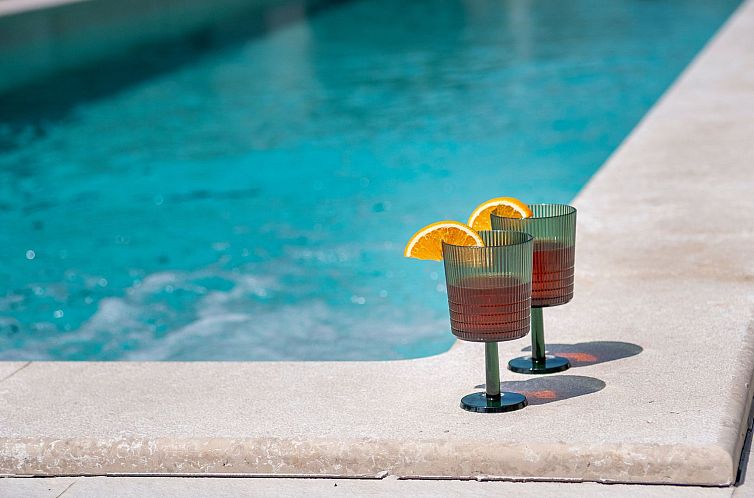Vakantiehuis Echo villa, Istra, Pool Jacuzzi, BBQ, Haustierf