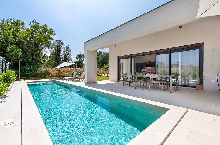 Vakantiehuis Echo villa, Istra, Pool Jacuzzi, BBQ, Haustierf