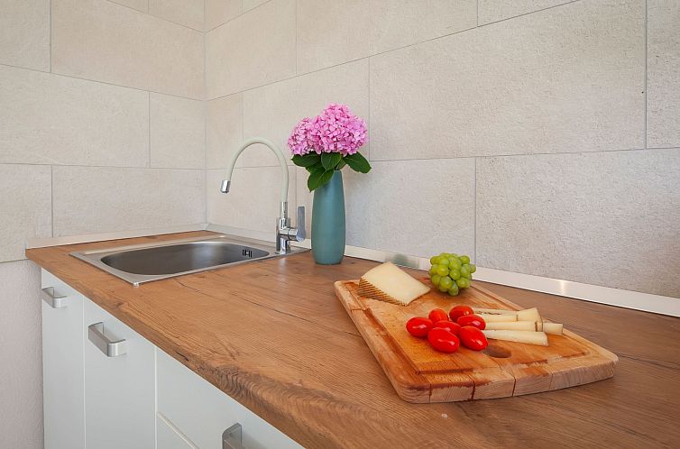Vakantiehuis Echo villa, Istra, Pool Jacuzzi, BBQ, Haustierf